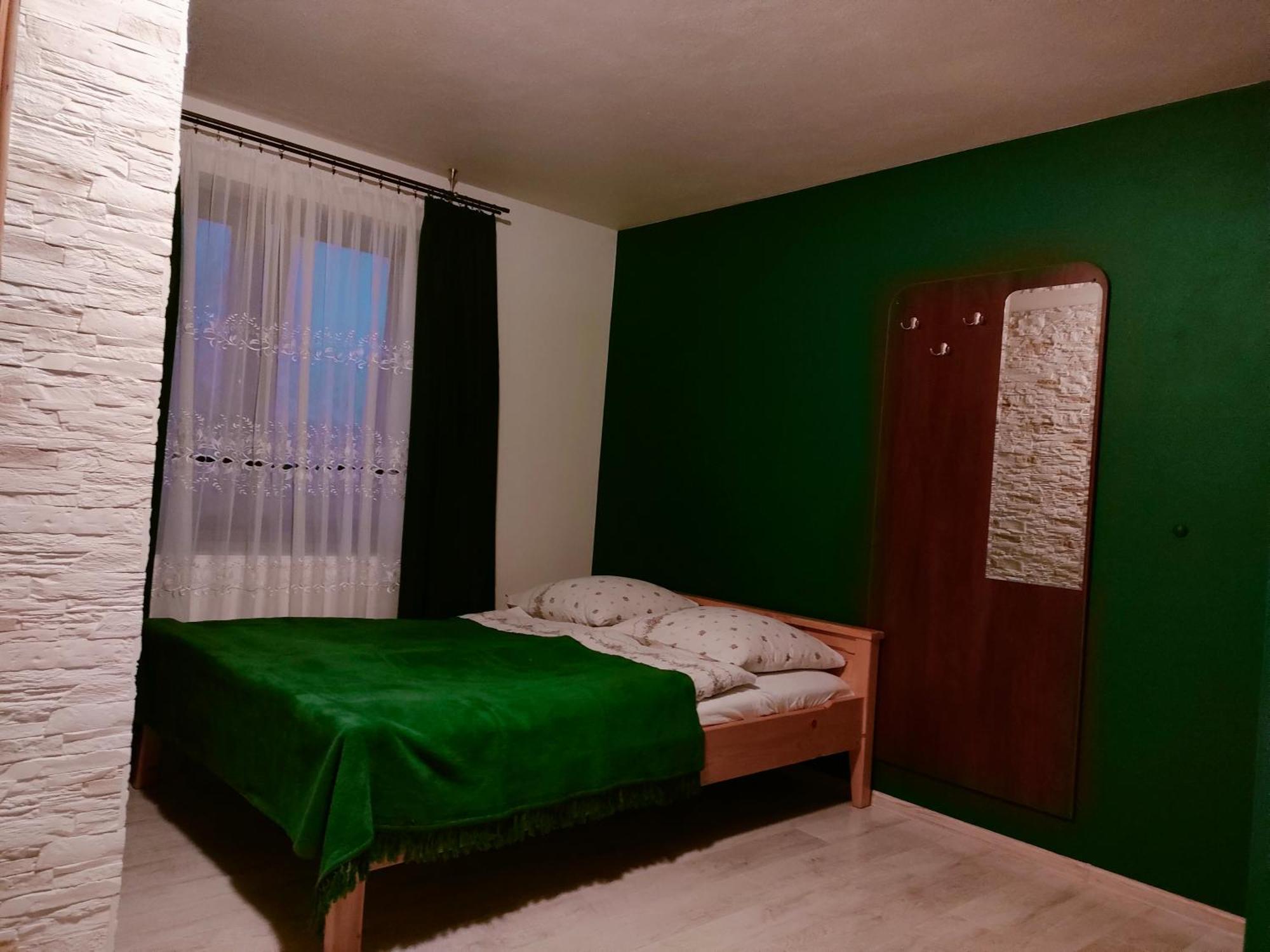 Pokoje U Mrugaly Czerwienne Bilik gambar