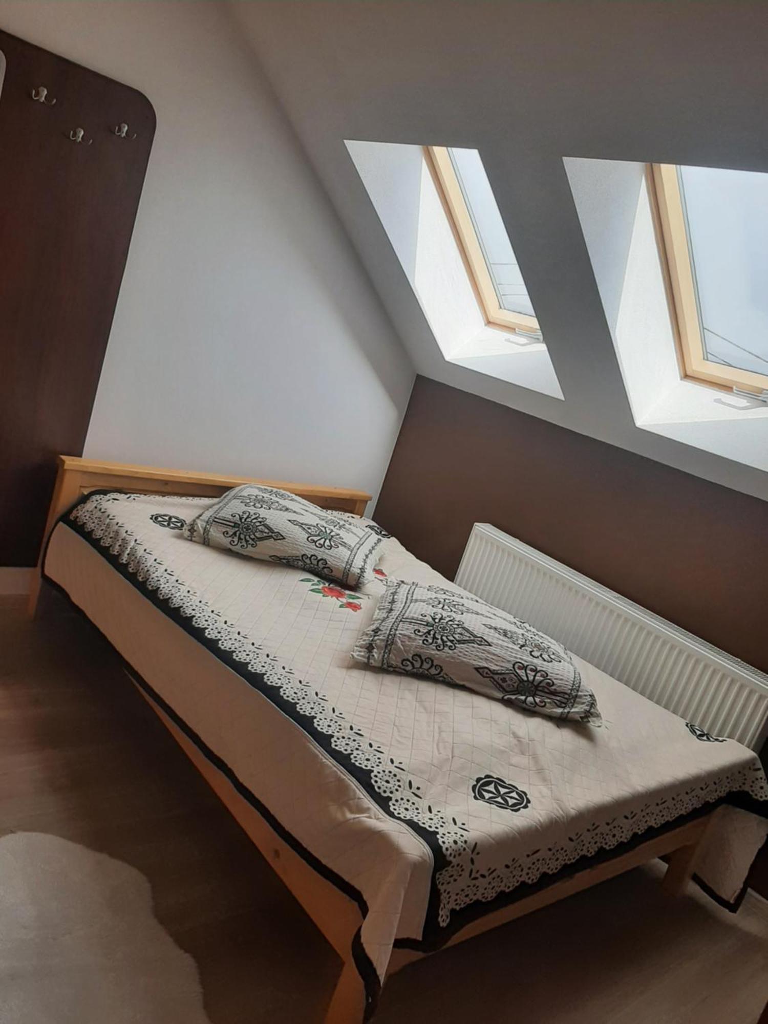 Pokoje U Mrugaly Czerwienne Bilik gambar